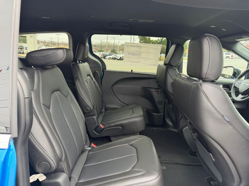 2026 Chrysler Pacifica PACIFICA SELECT