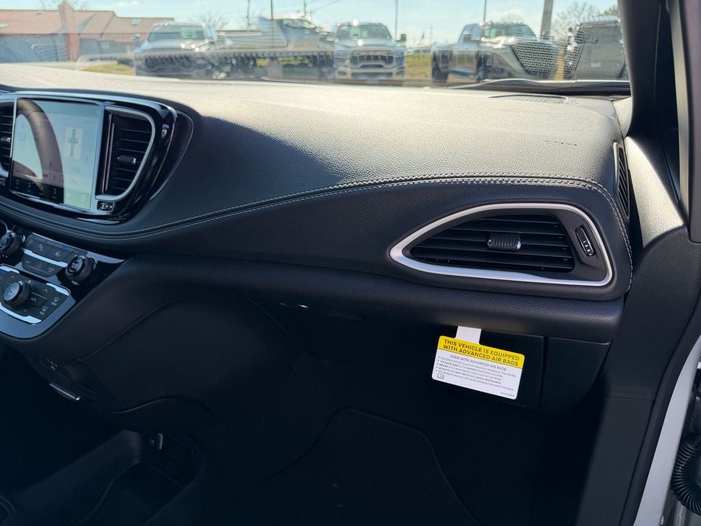 2026 Chrysler Pacifica PACIFICA SELECT