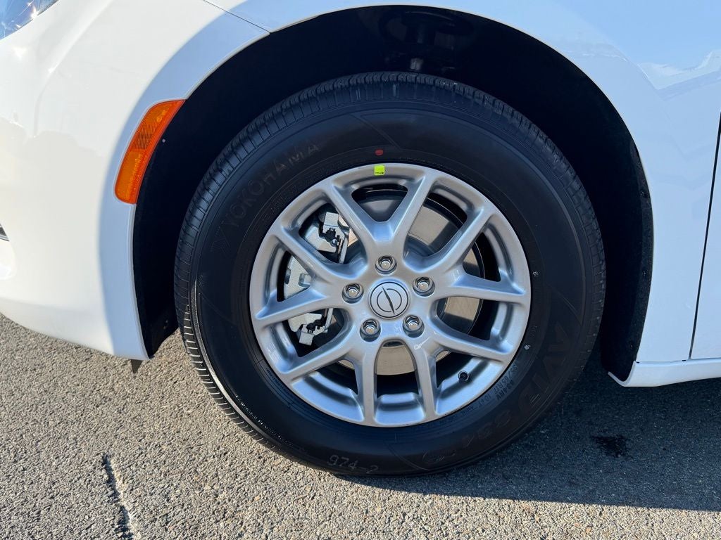 2026 Chrysler Voyager VOYAGER LX