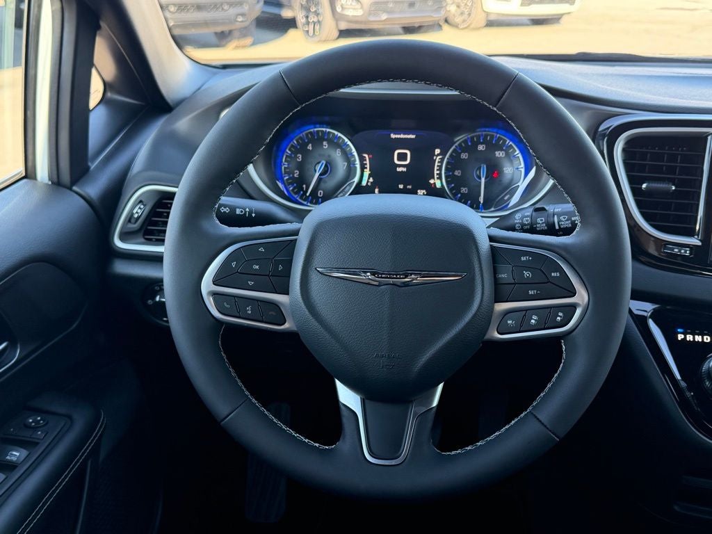 2026 Chrysler Voyager VOYAGER LX