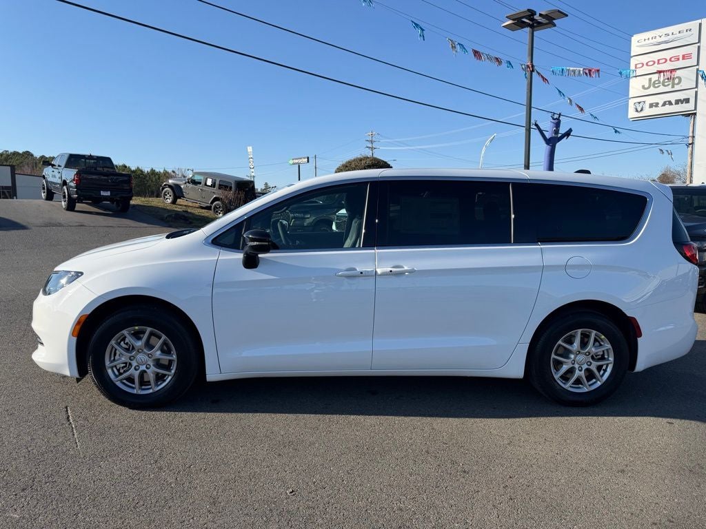 2026 Chrysler Voyager VOYAGER LX