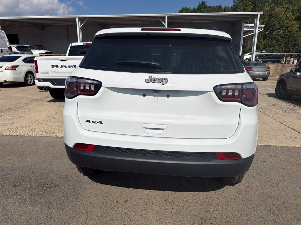 2027 Jeep Compass COMPASS LATITUDE ALTITUDE 4X4