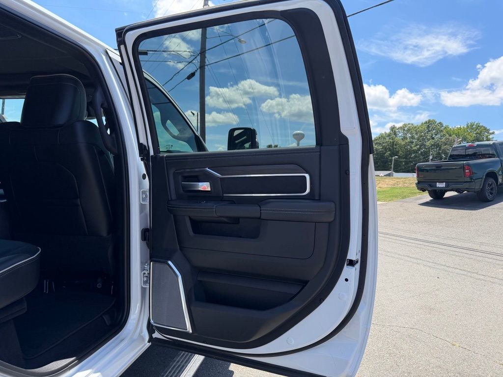 2026 RAM 2500 Laramie - Photo 34