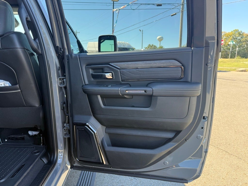 2026 RAM Ram 2500 RAM 2500 LIMITED MEGA CAB 4X4 6'4' BOX
