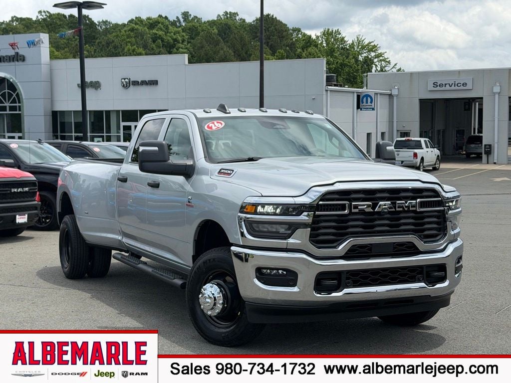 2026 RAM 3500 Tradesman 4X4 Crew Cab LWB's photo