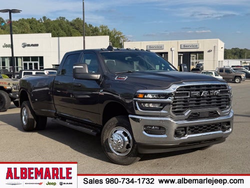 2027 RAM Ram 3500 RAM 3500 TRADESMAN CREW CAB 4X4 8' BOX