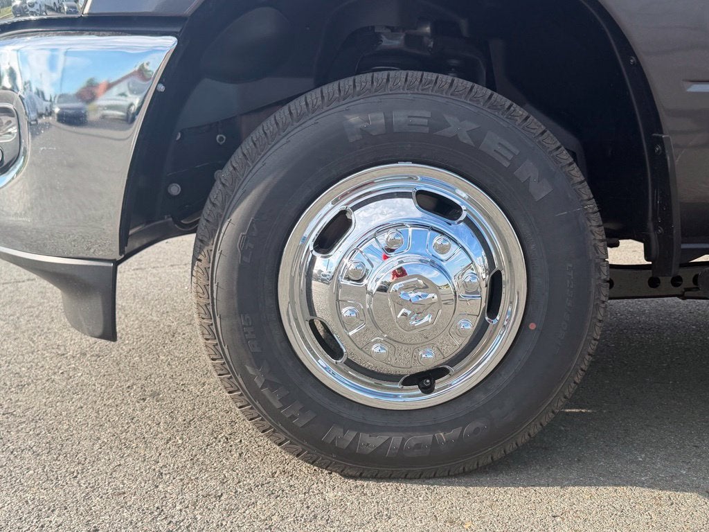 2027 RAM Ram 3500 RAM 3500 TRADESMAN CREW CAB 4X4 8' BOX