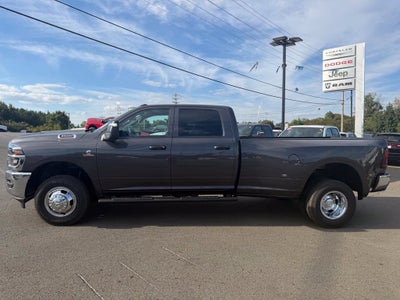 2027 RAM Ram 3500 RAM 3500 TRADESMAN CREW CAB 4X4 8' BOX