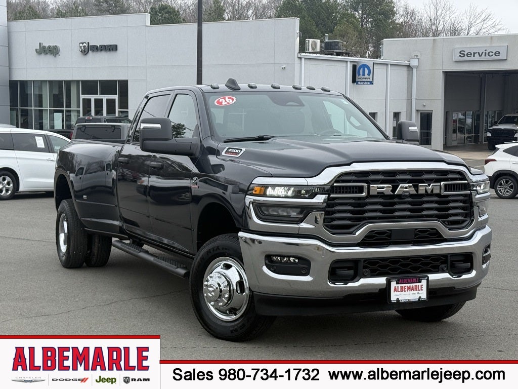 2026 RAM Ram 3500 RAM 3500 TRADESMAN CREW CAB 4X4 8' BOX