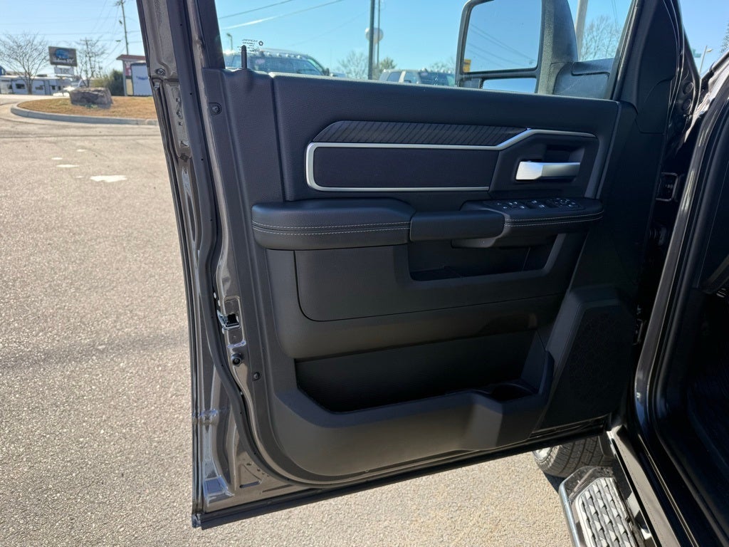 2026 RAM Ram 3500 RAM 3500 BIG HORN CREW CAB 4X4 8' BOX