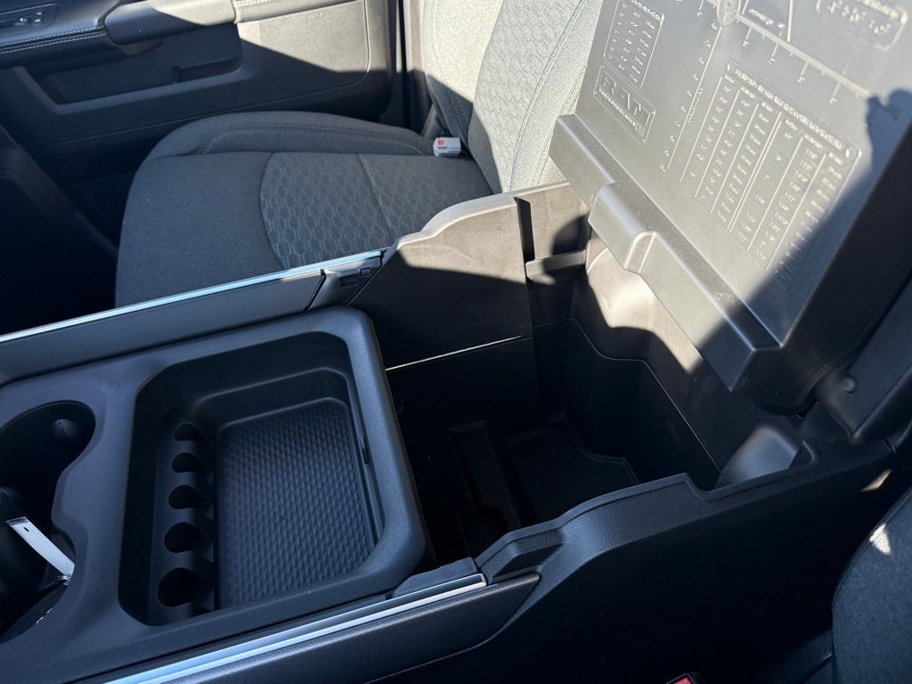 2026 RAM Ram 3500 RAM 3500 BIG HORN CREW CAB 4X4 8' BOX