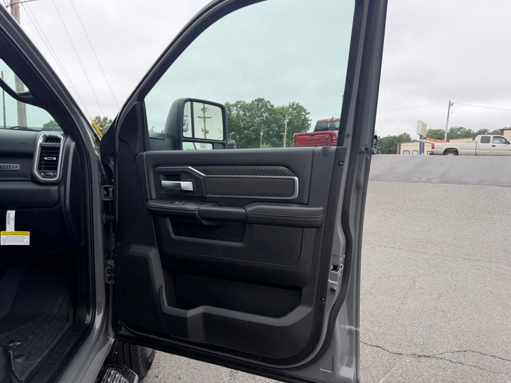 2026 RAM 3500 RAM 3500 BIG HORN CREW CAB 4X4 8' BOX
