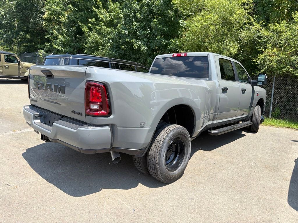 2026 RAM Ram 3500 RAM 3500 BIG HORN CREW CAB 4X4 8' BOX