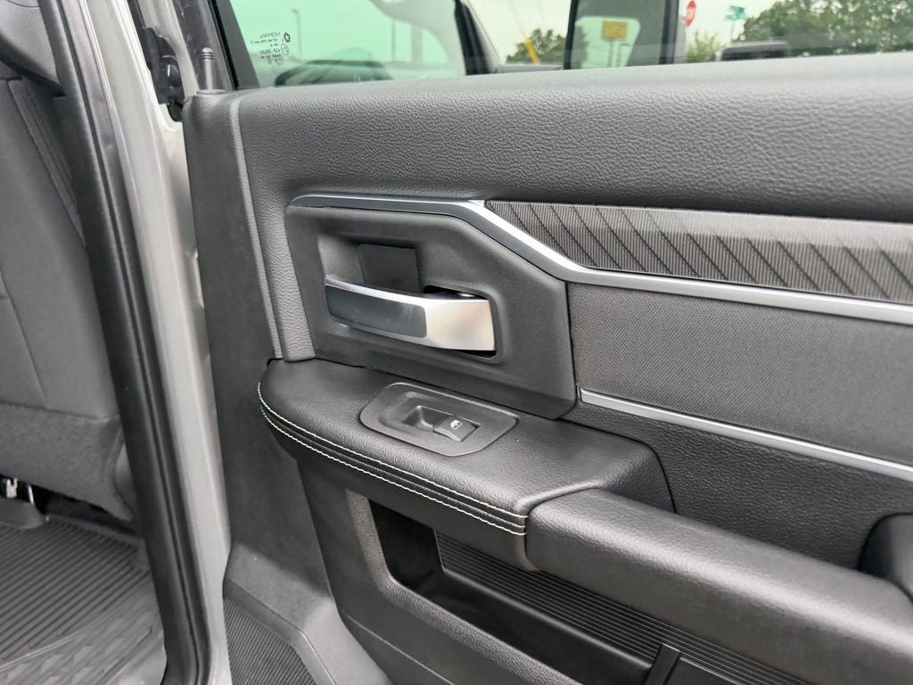 2026 RAM 3500 RAM 3500 BIG HORN CREW CAB 4X4 8' BOX