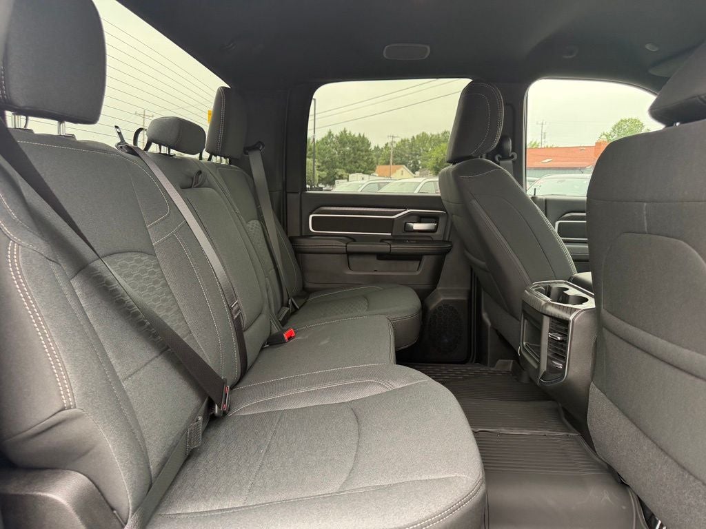 2026 RAM 3500 RAM 3500 BIG HORN CREW CAB 4X4 8' BOX