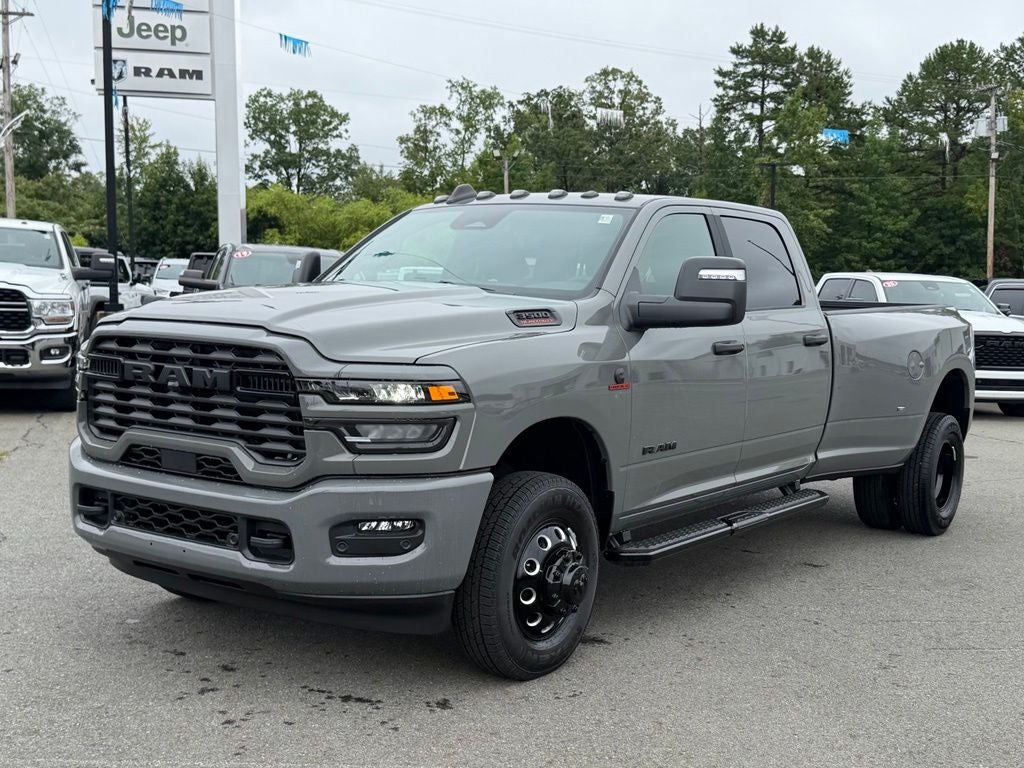 2026 RAM 3500 RAM 3500 BIG HORN CREW CAB 4X4 8' BOX