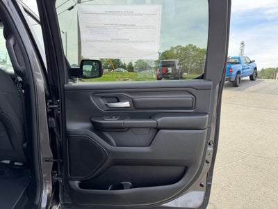 2026 RAM Ram 1500 RAM 1500 EXPRESS CREW CAB 4X4 5'7' BOX