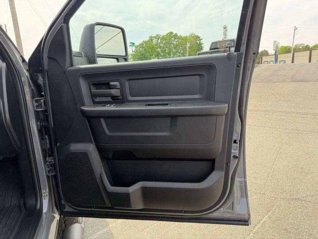 2026 RAM Ram 2500 RAM 2500 BLACK EXPRESS CREW CAB 4X4 6'4' BOX