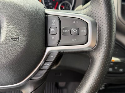 2026 RAM Ram 2500 RAM 2500 BLACK EXPRESS CREW CAB 4X4 6'4' BOX