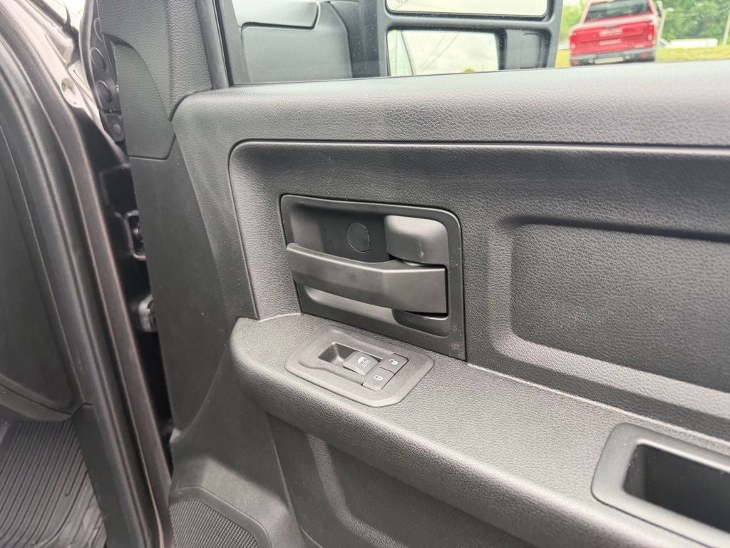2026 RAM Ram 2500 RAM 2500 BLACK EXPRESS CREW CAB 4X4 6'4' BOX