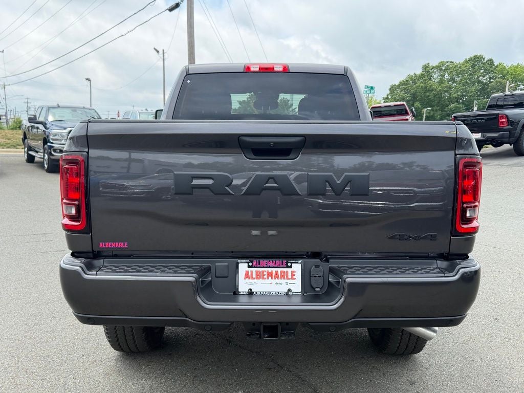 2026 RAM Ram 2500 RAM 2500 BLACK EXPRESS CREW CAB 4X4 6'4' BOX