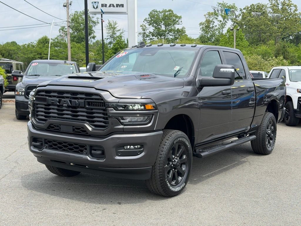 2026 RAM Ram 2500 RAM 2500 BLACK EXPRESS CREW CAB 4X4 6'4' BOX