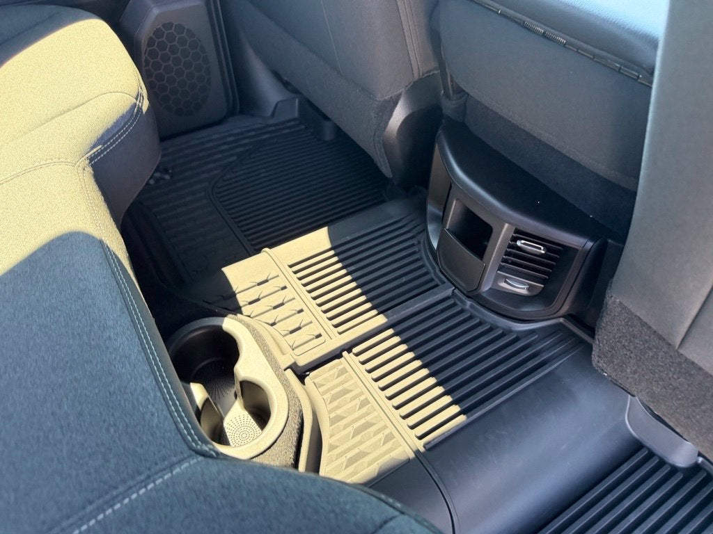 2027 RAM Ram 2500 RAM 2500 BLACK EXPRESS CREW CAB 4X4 6'4' BOX