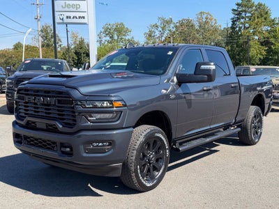2027 RAM Ram 2500 RAM 2500 BLACK EXPRESS CREW CAB 4X4 6'4' BOX