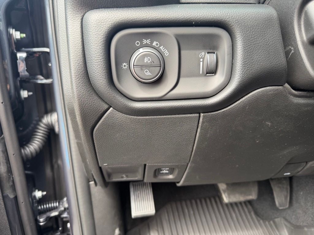 2026 RAM Ram 2500 RAM 2500 WARLOCK CREW CAB 4X4 6'4' BOX