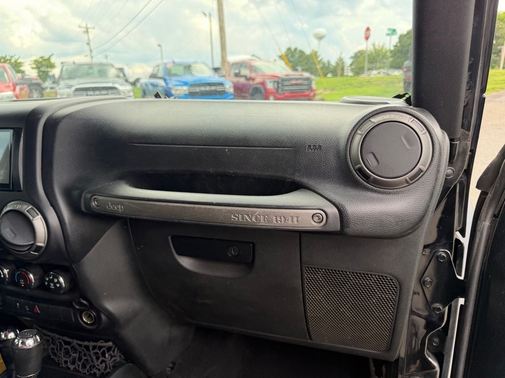 2015 Jeep Wrangler Unlimited Sport