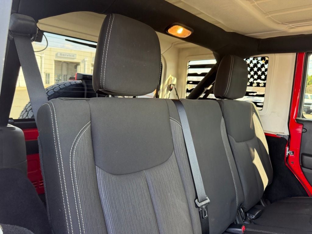 2016 Jeep Wrangler Unlimited Sahara