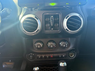 2014 Jeep Wrangler Unlimited Sahara