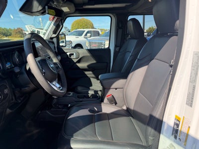 2026 Jeep Wrangler 4-Door Sahara 4x4