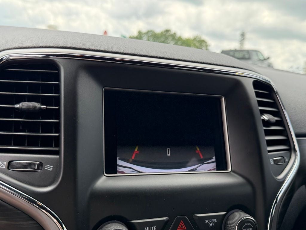 2020 Jeep Grand Cherokee Laredo E 4x2