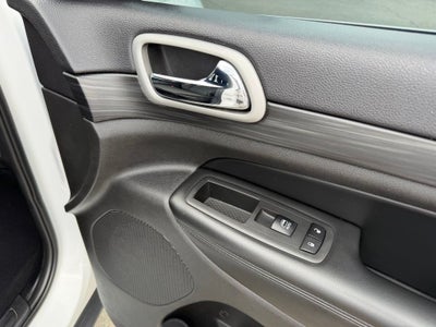 2020 Jeep Grand Cherokee Laredo E 4x2