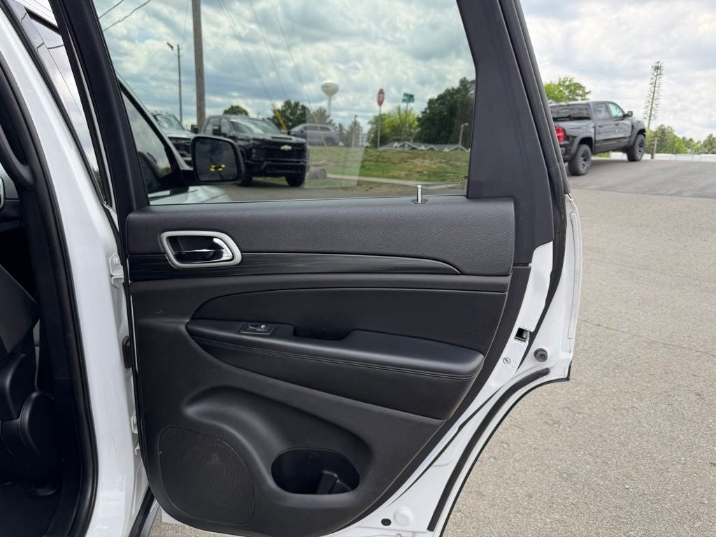2020 Jeep Grand Cherokee Laredo E 4x2