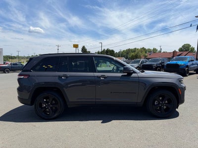 2023 Jeep Grand Cherokee Altitude X 4x4
