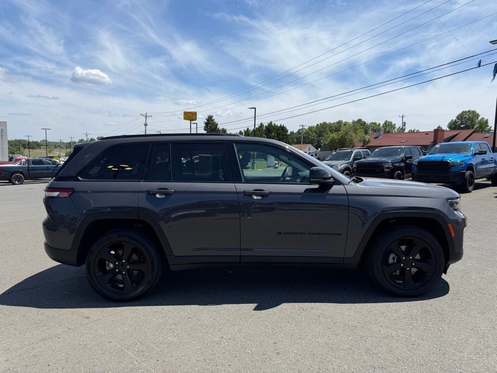 2023 Jeep Grand Cherokee Altitude X 4x4