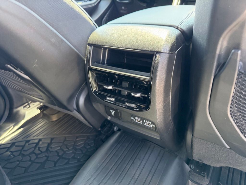 2023 Jeep Grand Cherokee Altitude X 4x4