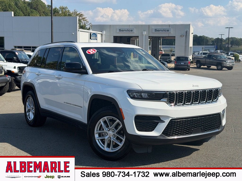 2025 Jeep Grand Cherokee Laredo X