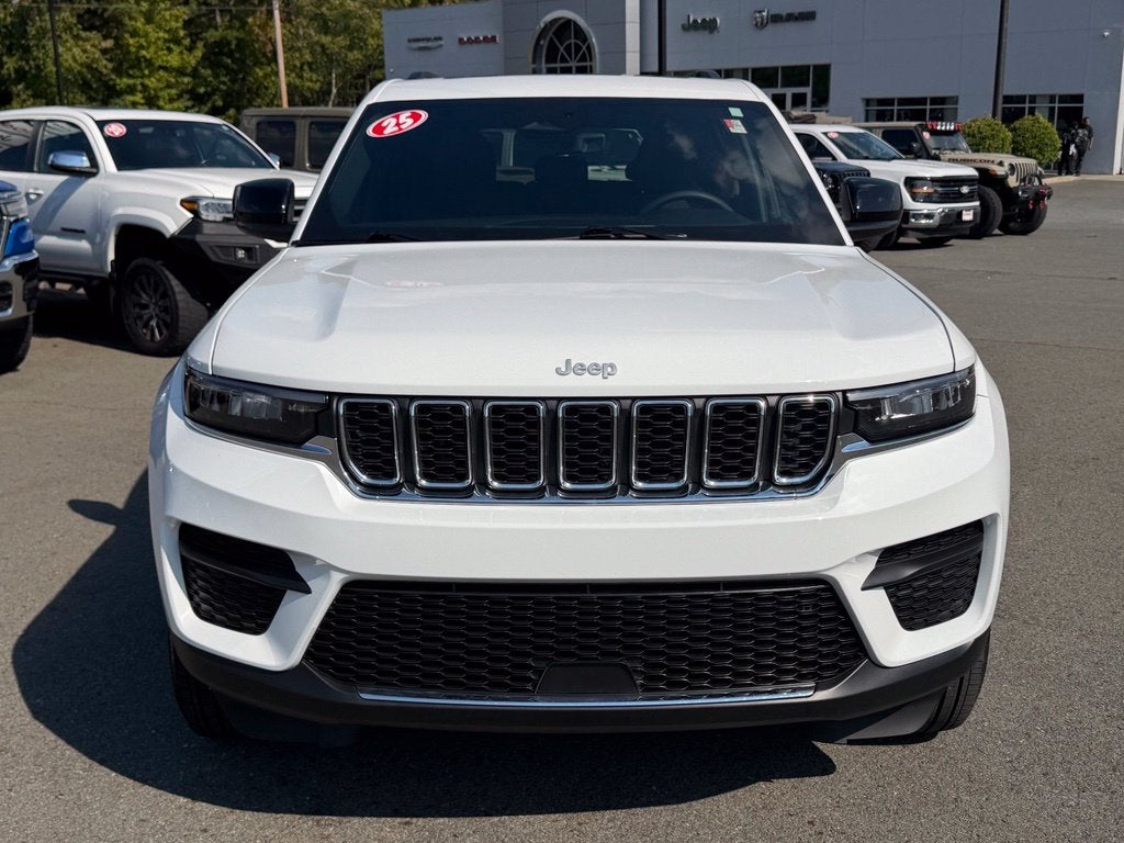 2025 Jeep Grand Cherokee Laredo X 4x4