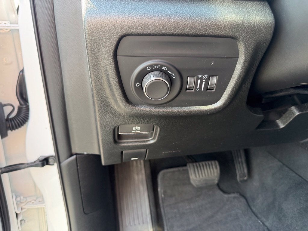 2025 Jeep Grand Cherokee Laredo X 4x4