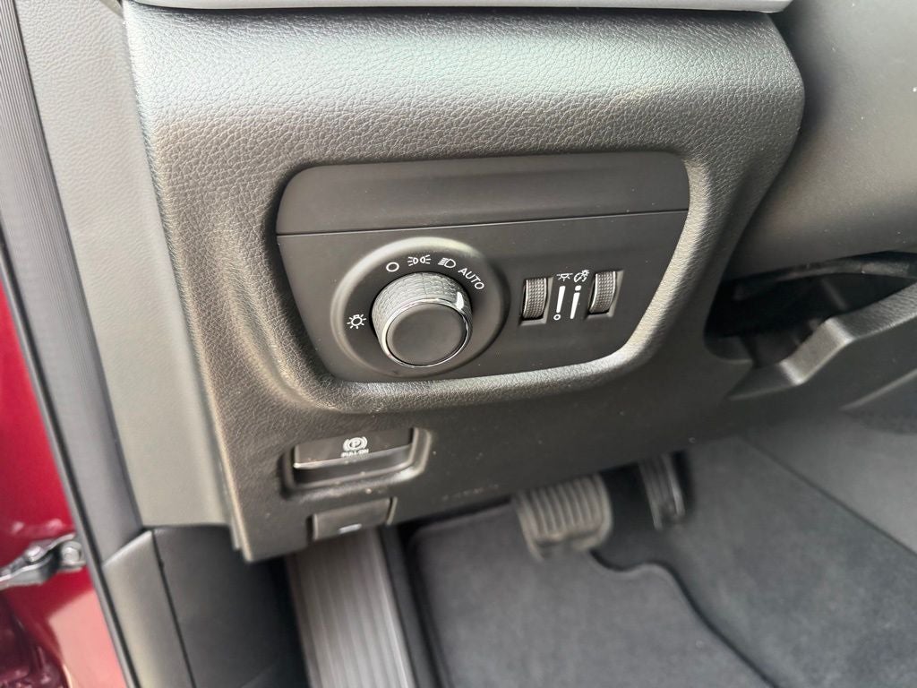 2026 Jeep Grand Cherokee Altitude