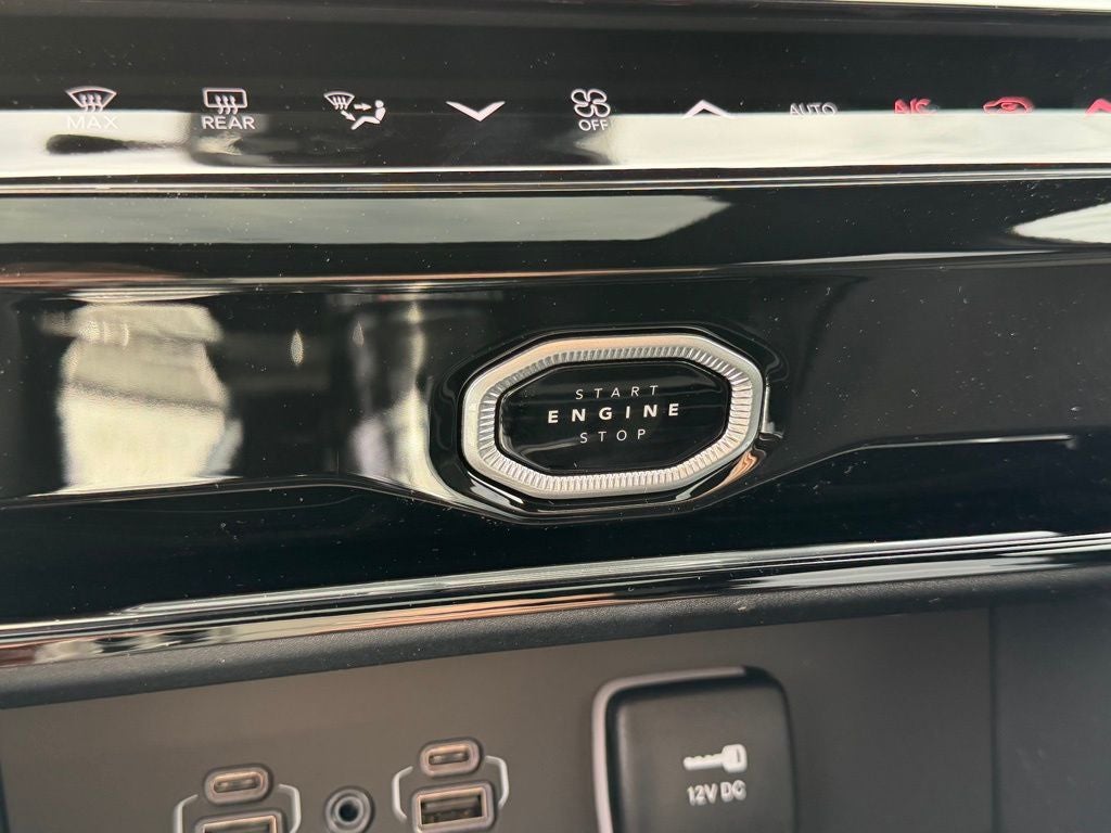 2026 Jeep Grand Cherokee Altitude