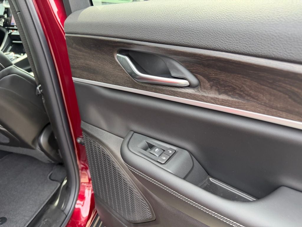 2026 Jeep Grand Cherokee Altitude