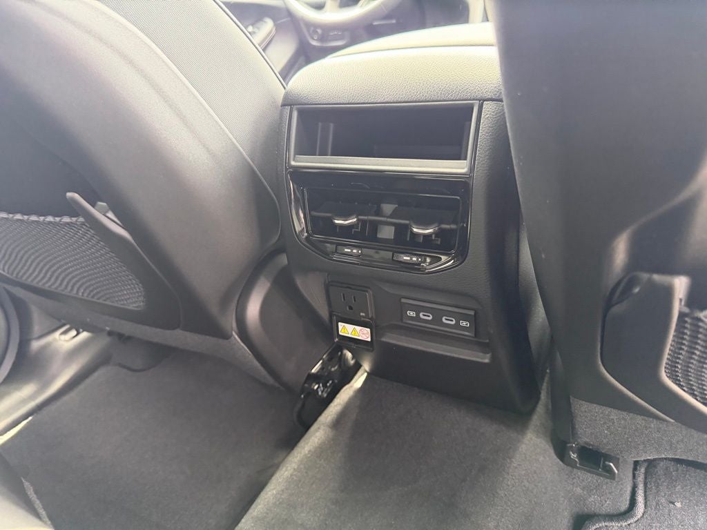 2026 Jeep Grand Cherokee Altitude
