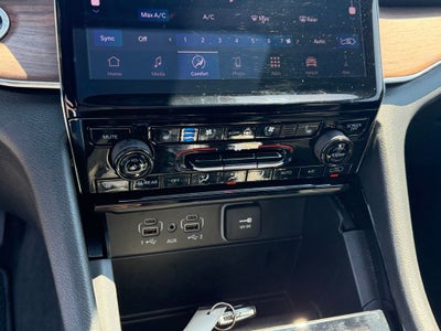 2025 Jeep Grand Cherokee Summit 4x4