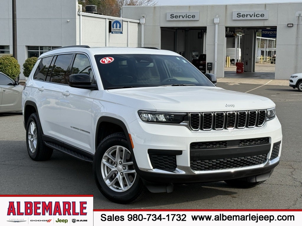 2024 Jeep Grand Cherokee L Laredo 4x2