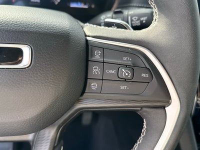 2024 Jeep Grand Cherokee L Laredo 4x2