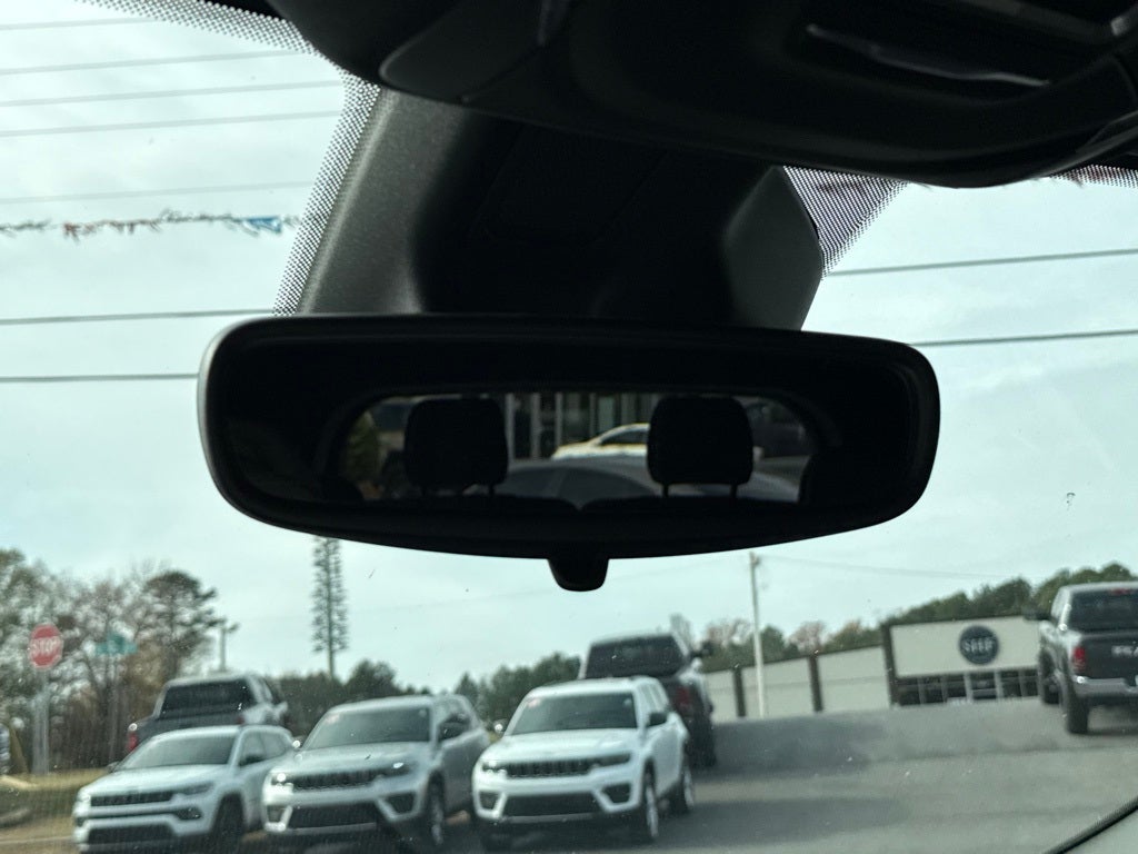 2024 Jeep Grand Cherokee L Laredo 4x2